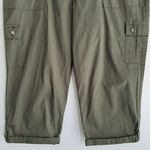 LEE Relaxed Fit Flex-to-go Mid-Rise Cargo Capri Pants Green Sz 18 - Picture 4 of 13